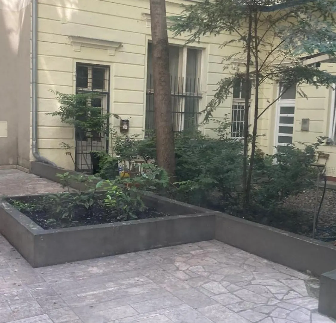 Peony Szekely Mihaly Apartment - Free Garage Budapest 0*,  Hungary